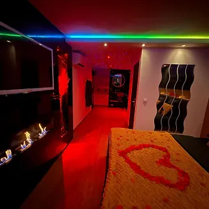 Appartement Loveroom - Spicy - Situee Entre Et Cannes, Alpes Maritimes, Villeneuve-Loubet